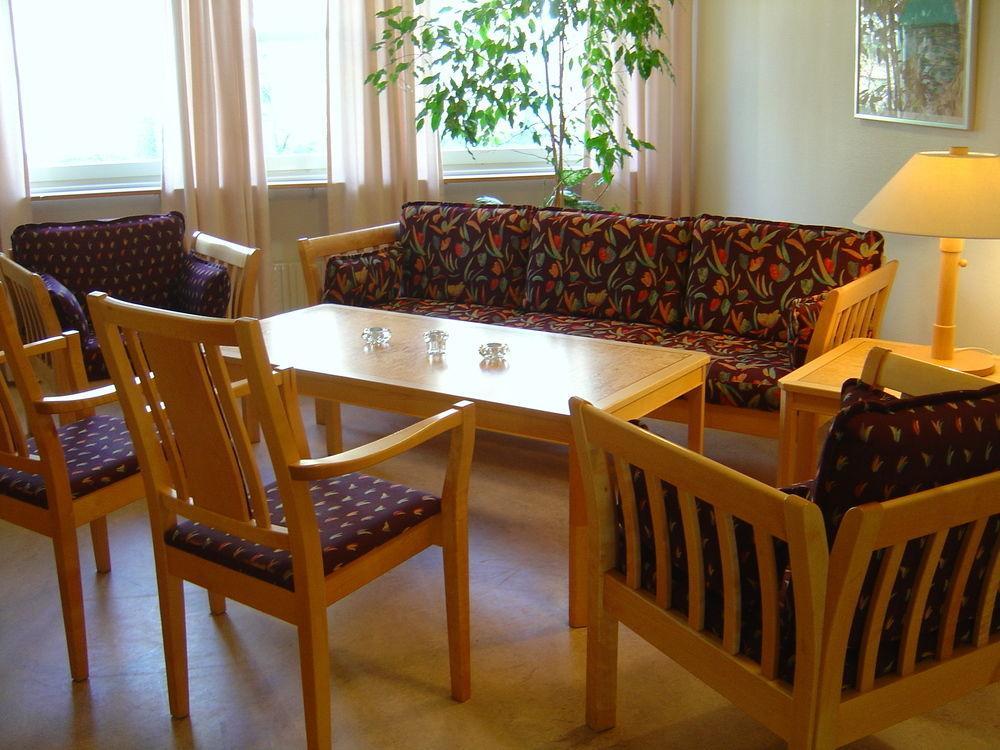 Nordiska Folkhoegskolan Bed And Breakfast Kungalv Bagian luar foto