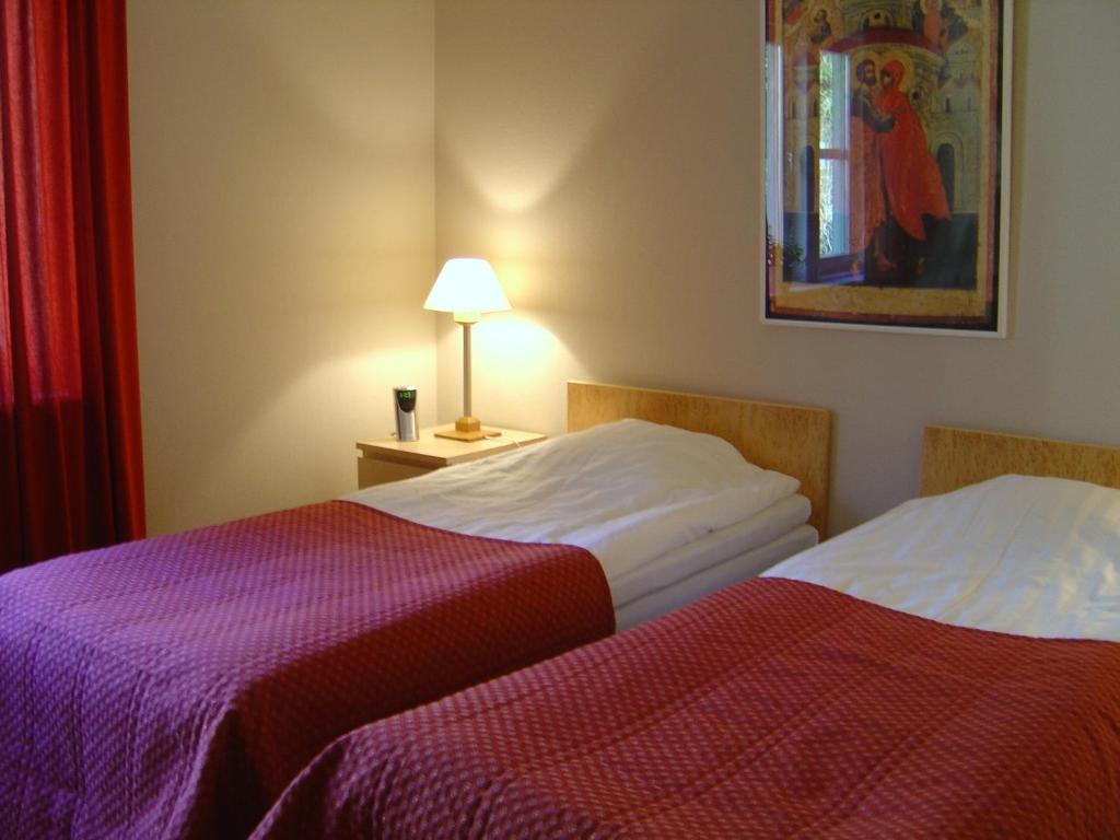 Nordiska Folkhoegskolan Bed And Breakfast Kungalv Ruang foto