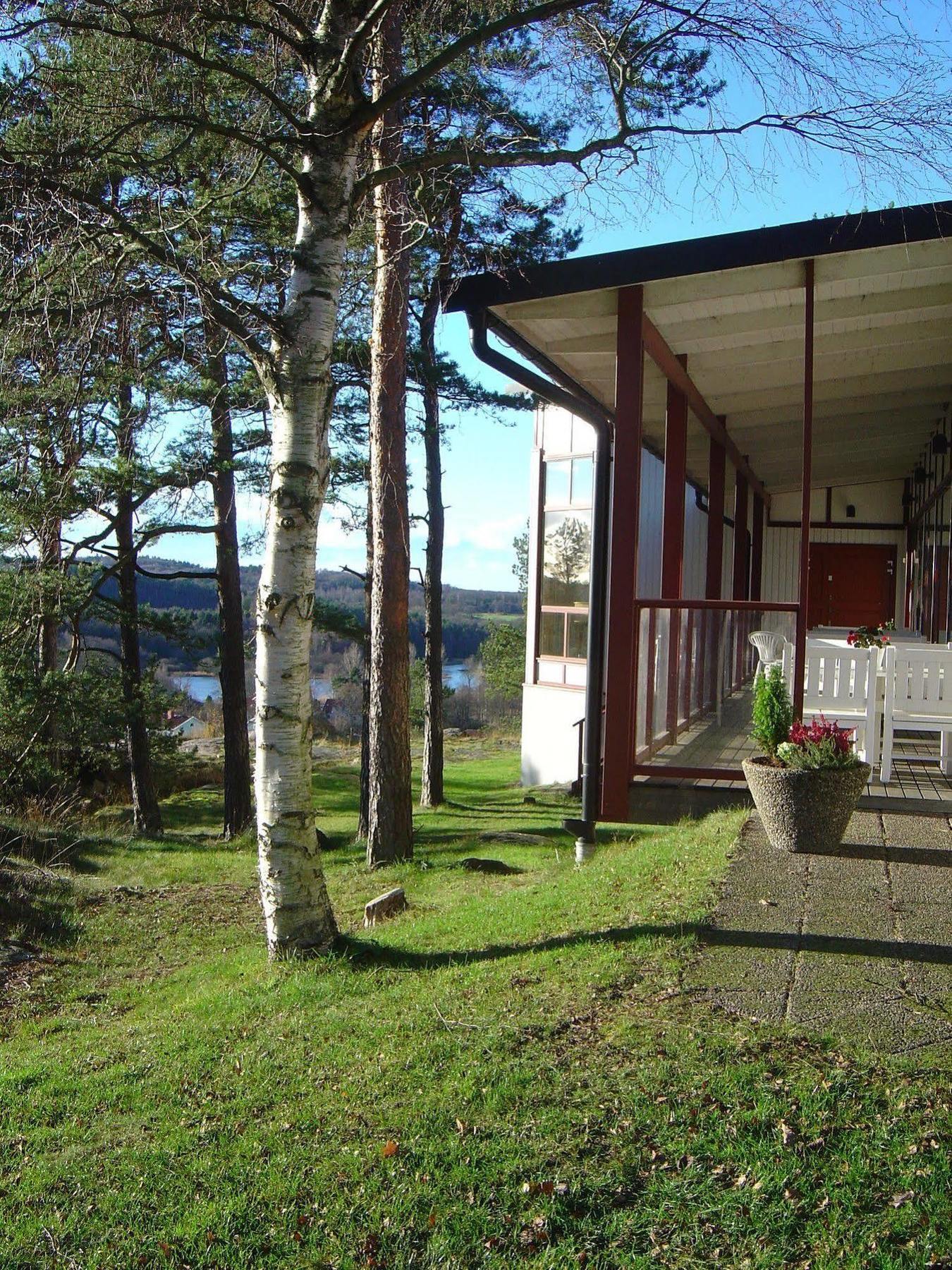 Nordiska Folkhoegskolan Bed And Breakfast Kungalv Bagian luar foto