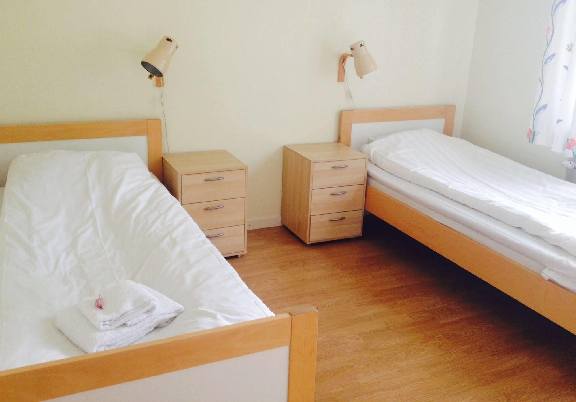 Nordiska Folkhoegskolan Bed And Breakfast Kungalv Bagian luar foto